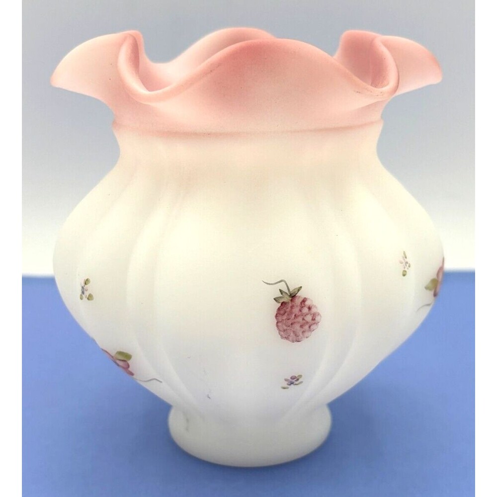 Fenton White Satin Sm Vase Romantic Country Berries & Blossoms Opaque Signed EUC - Picture 4 of 16